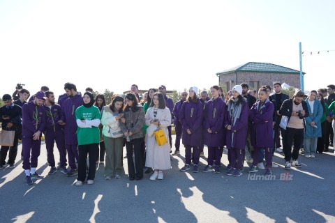 Azerbaijani Olympic prize winners in a flash mob - PHOTO