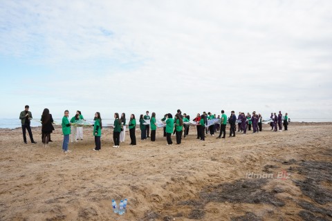 Azerbaijani Olympic prize winners in a flash mob - PHOTO