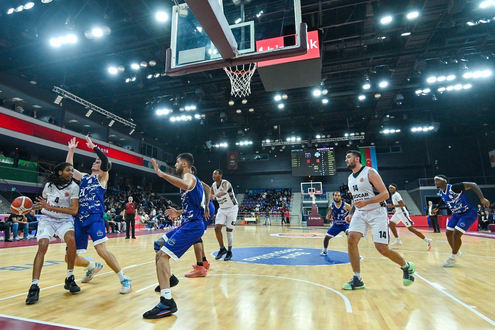 Neftchi signs two new foreign Basketball players