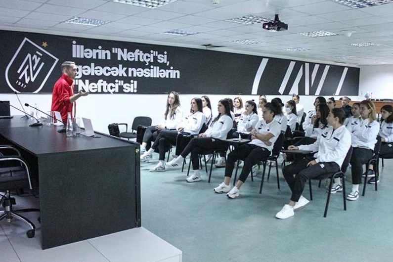 Seminar for Neftchi coaches and players – PHOTO