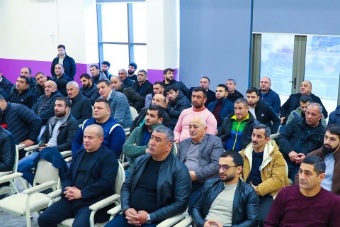 Güləş məşqçilərinin seminarı Sumqayıtda - FOTO