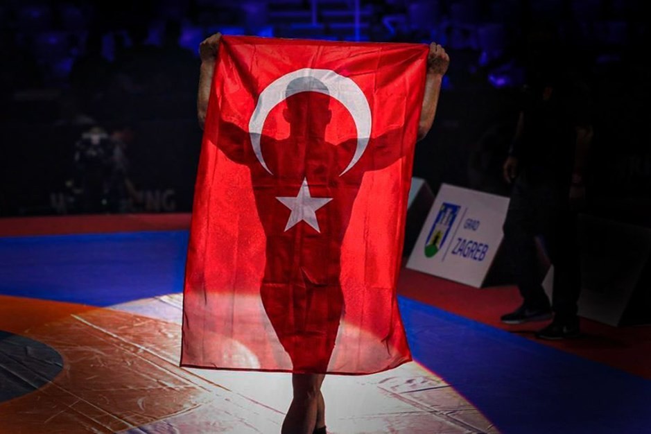 Turkish flag waves proudly in Armenia at World Championship