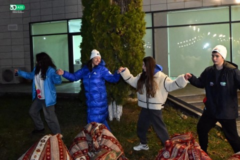 Minister Farid Gayibov meets athletes around the bonfire at the III Sports Festival - PHOTO - VIDEO