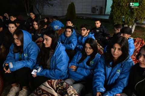 Minister Farid Gayibov meets athletes around the bonfire at the III Sports Festival - PHOTO - VIDEO