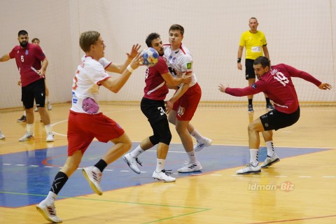 Kur against the Icelandic club - PHOTO