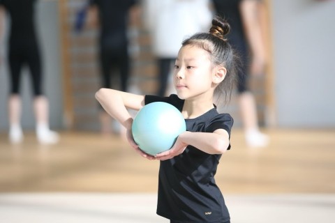 South Korean gymnasts train at the National Gymnastics Arena - PHOTO