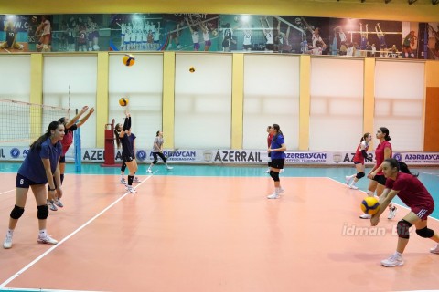 Learning volleyball with Alla Hasanova: Future stars in the making – PHOTO