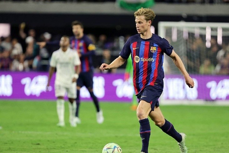 Barcelona's Frenkie de Jong reportedly frustrated with Barcelona board