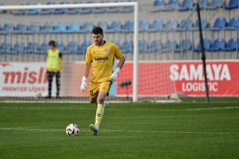 Cristian Avram sets record with 677-minute clean sheet streak