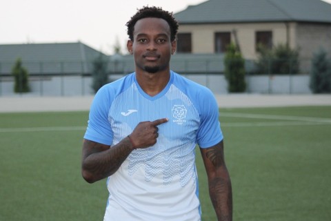 Leroy Mickels to join Qarabag?