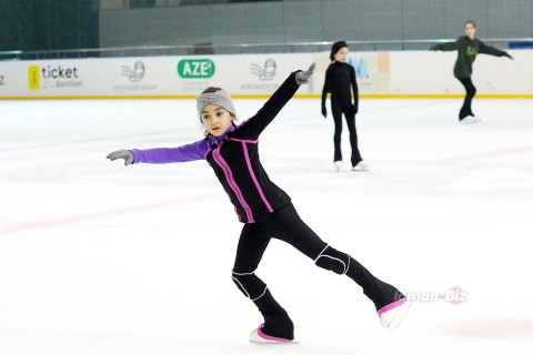 Gliding on Dreams: New Chapter on Ice - PHOTOS