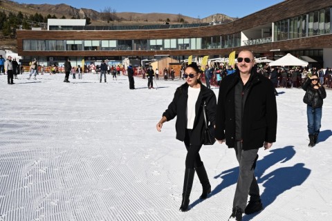 Prezident Şahdağ Turizm Kompleksindəki “Xizək klubu” binasının tikintisi ilə tanış olub - FOTO