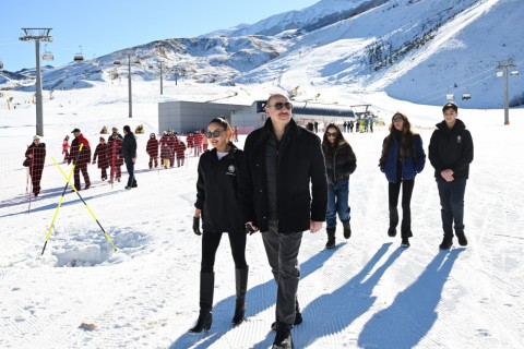 Prezident Şahdağ Turizm Kompleksindəki “Xizək klubu” binasının tikintisi ilə tanış olub - FOTO