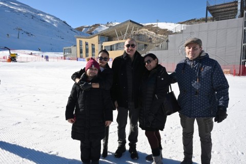 Prezident Şahdağ Turizm Kompleksindəki “Xizək klubu” binasının tikintisi ilə tanış olub - FOTO