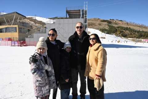 Prezident Şahdağ Turizm Kompleksindəki “Xizək klubu” binasının tikintisi ilə tanış olub - FOTO