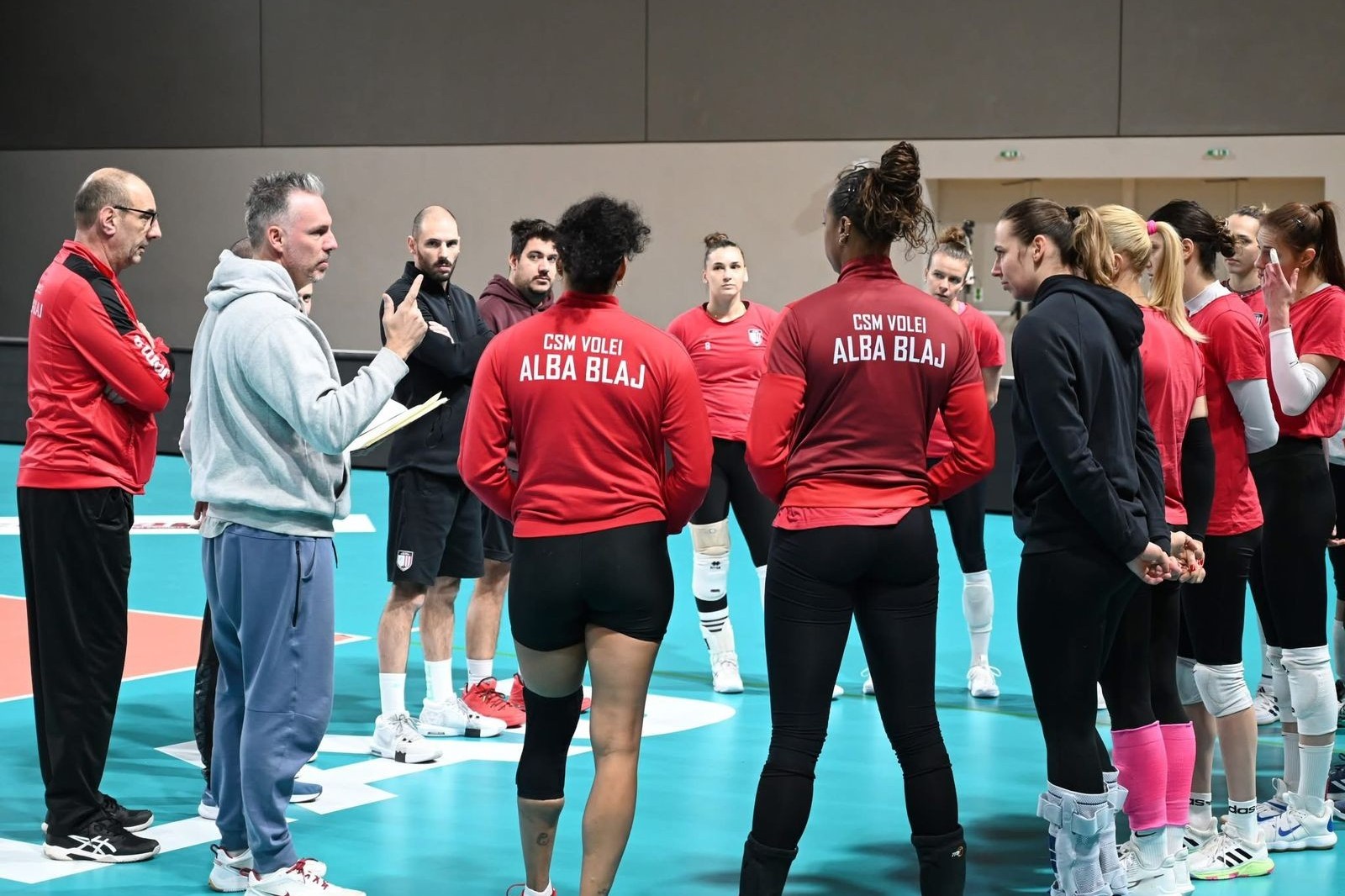 Azerbaijani volleyball players will be coached by the head coach of the Romanian national team