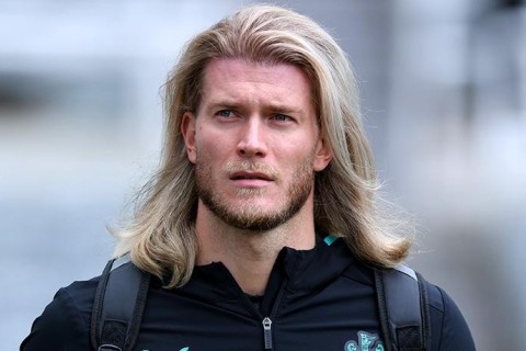 Former Newcastle goalkeeper Loris Karius joins Schalke