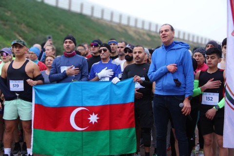 Bakıda kütləvi qaçış - FOTO