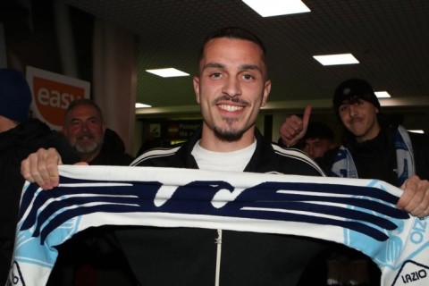 Ibrahimović joins Lazio on loan