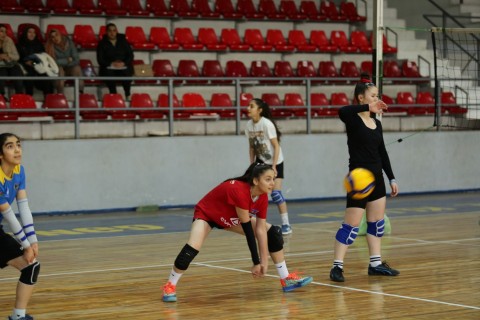 Head coach of the national teams met with young volleyball players in Ganja - PHOTO