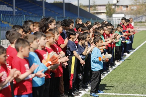 10-year-old mine survivor to accompany referee before Qarabag match