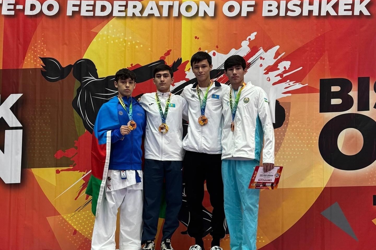 Azerbaijani karateka returns from Kyrgyzstan with 3 medals