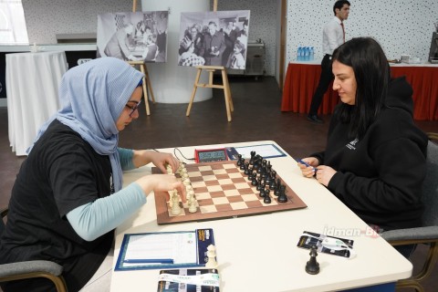 Favorites triumph, Turkan Mamedyarova defeated - PHOTO