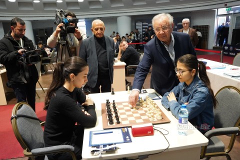 Favorites triumph, Turkan Mamedyarova defeated - PHOTO