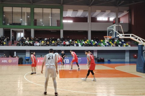 Azərbaycan çempionatında üçhakimiyyətlilik - FOTO