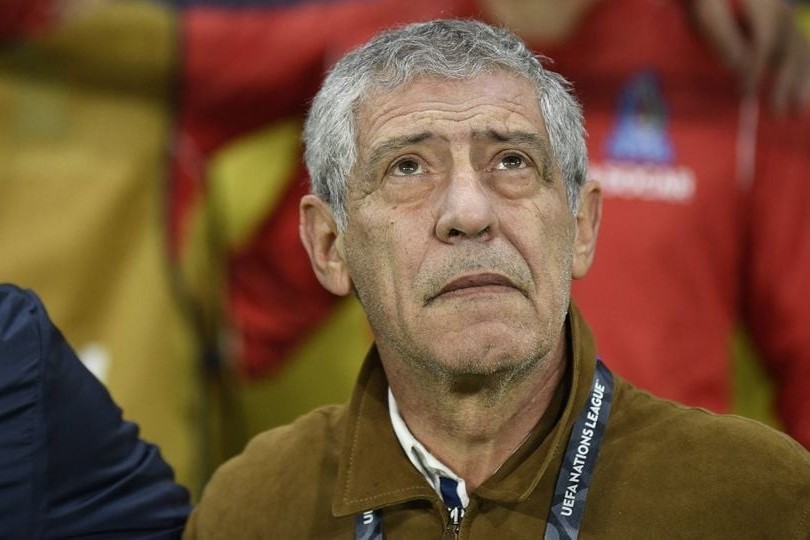 Fernando Santos receives legend award in Greece