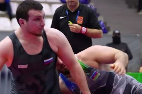 Wrestler wearing Russian flag at Azerbaijani Championship criticized – VIDEO