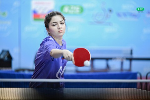 Tələbələr arasında stolüstü tennis yarışına start verilib - FOTO