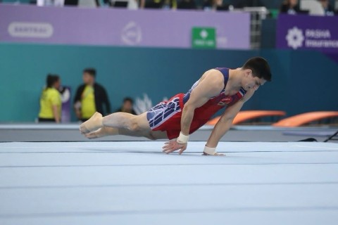 Agarzayev and Tikhonov on the last day of the World Cup finals