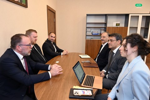 Elnur Mammadov meets with ETWF President - PHOTO