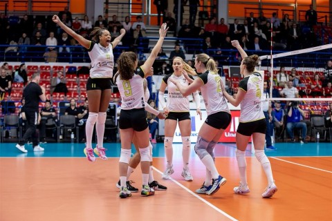 Azərbaycan voleybolçuları “Novara” ilə qarşılaşacaq